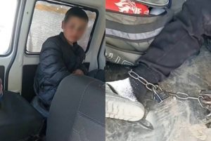 В Самарканде мальчика заковали в цепь и заперли в автомобиле — видео