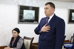 «Если не соберёте голоса, уволю»: Замхокима Кызылтепинского района принуждал руководителей к сбору голосов