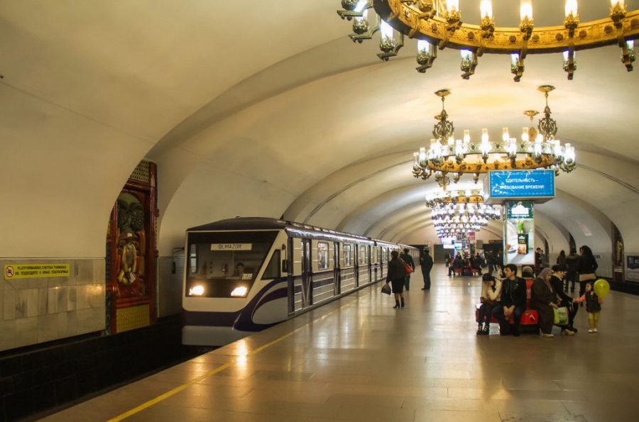 Парень потрогал незнакомую девушку в ташкентском метро: ему дали 5 суток